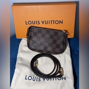 Louis Vuitton Mini Pochette